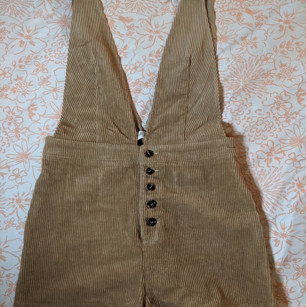 Molly Green Cord romper size M